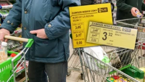 Cena mleka w Biedronce zaskoczyła nawet ekonomistę
