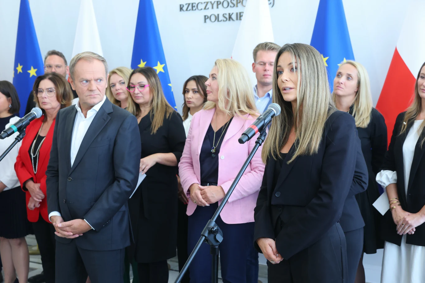 Konferencja prasowa Donalda Tuska, Ewy Kopacz i Małgorzaty Rozenek-Majdan Konferencja prasowa Donalda Tuska, Ewy Kopacz i Małgorzaty Rozenek-Majdan