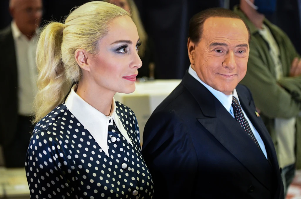 Silvio Berlusconi i jego narzeczona Marta Fascina triumfowali w tegorocznych wyborach