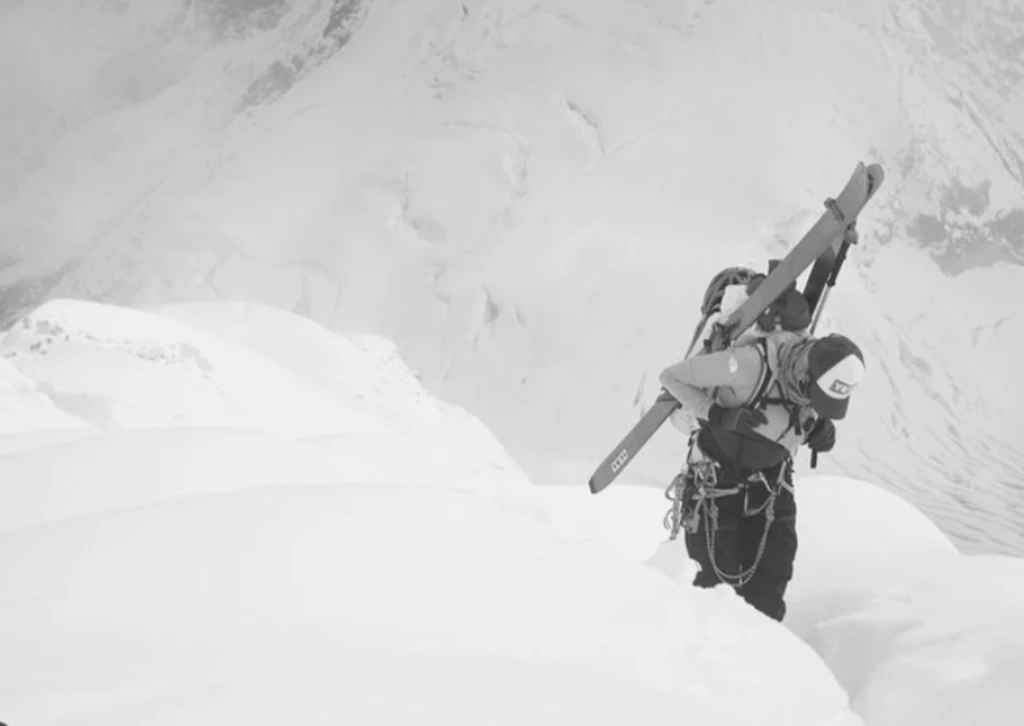 Ciało Hilaree Nelson zostało znalezione dzisiaj po południowej stronie Manaslu Ciało Hilaree Nelson zostało znalezione dzisiaj po południowej stronie Manaslu