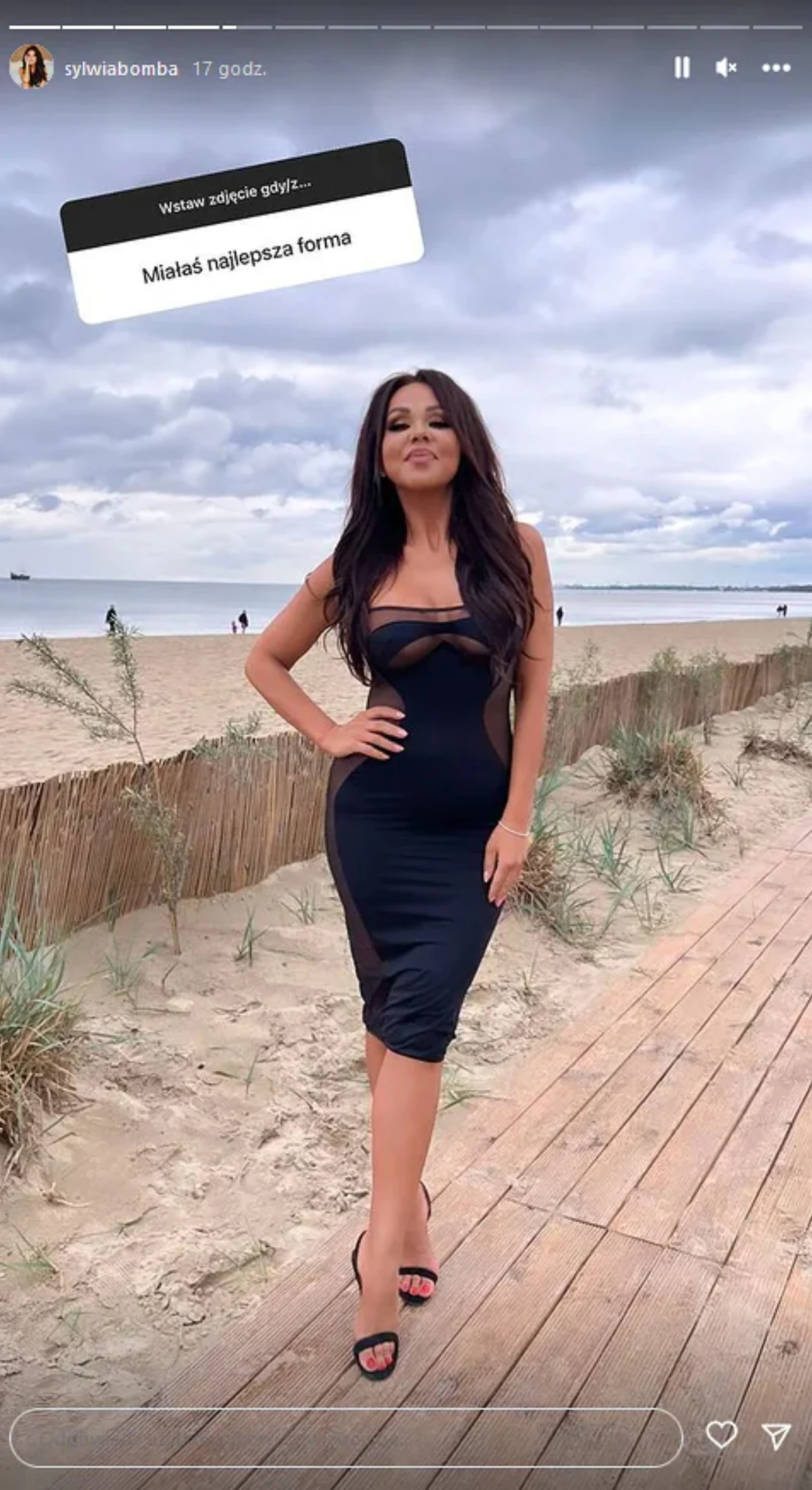 https://www.instagram.com/sylwiabomba/?hl=pl https://www.instagram.com/sylwiabomba/?hl=pl