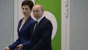 Anastasija Dawydowa w towarzystwie Władimira Putina