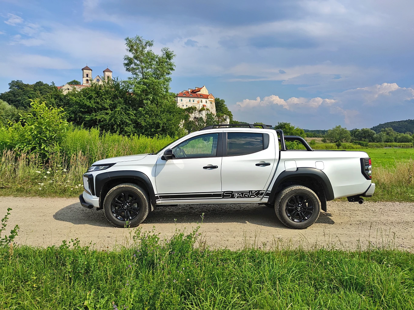 Mitsubishi L200 Stark - nie tylko na farmę