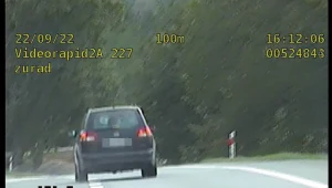 Pościg grupy "speed" za kierowcą opla w gm. Iwanowice w Małopolsce