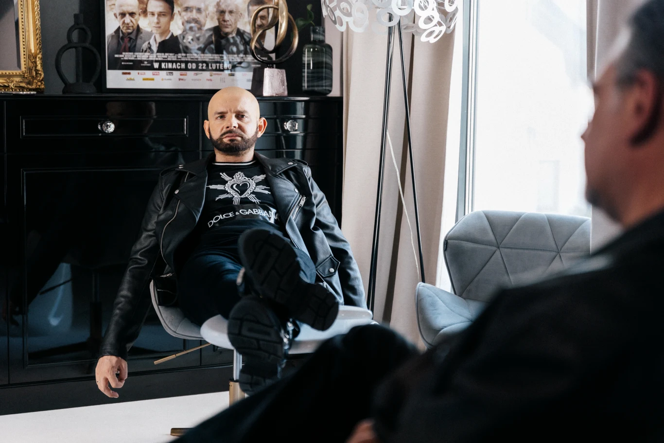 Rafał Zawierucha w scenie z filmu "Niewidzialna wojna"