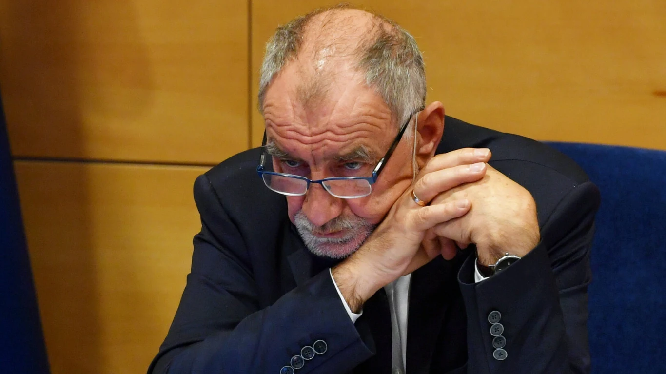 Jan Tadeusz Duda, przewodniczący sejmiku województwa małopolskiego podczas sesji gremium