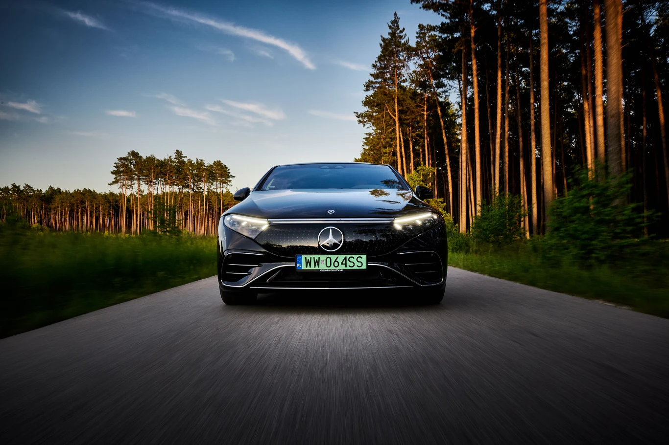 Mercedes EQ Tour