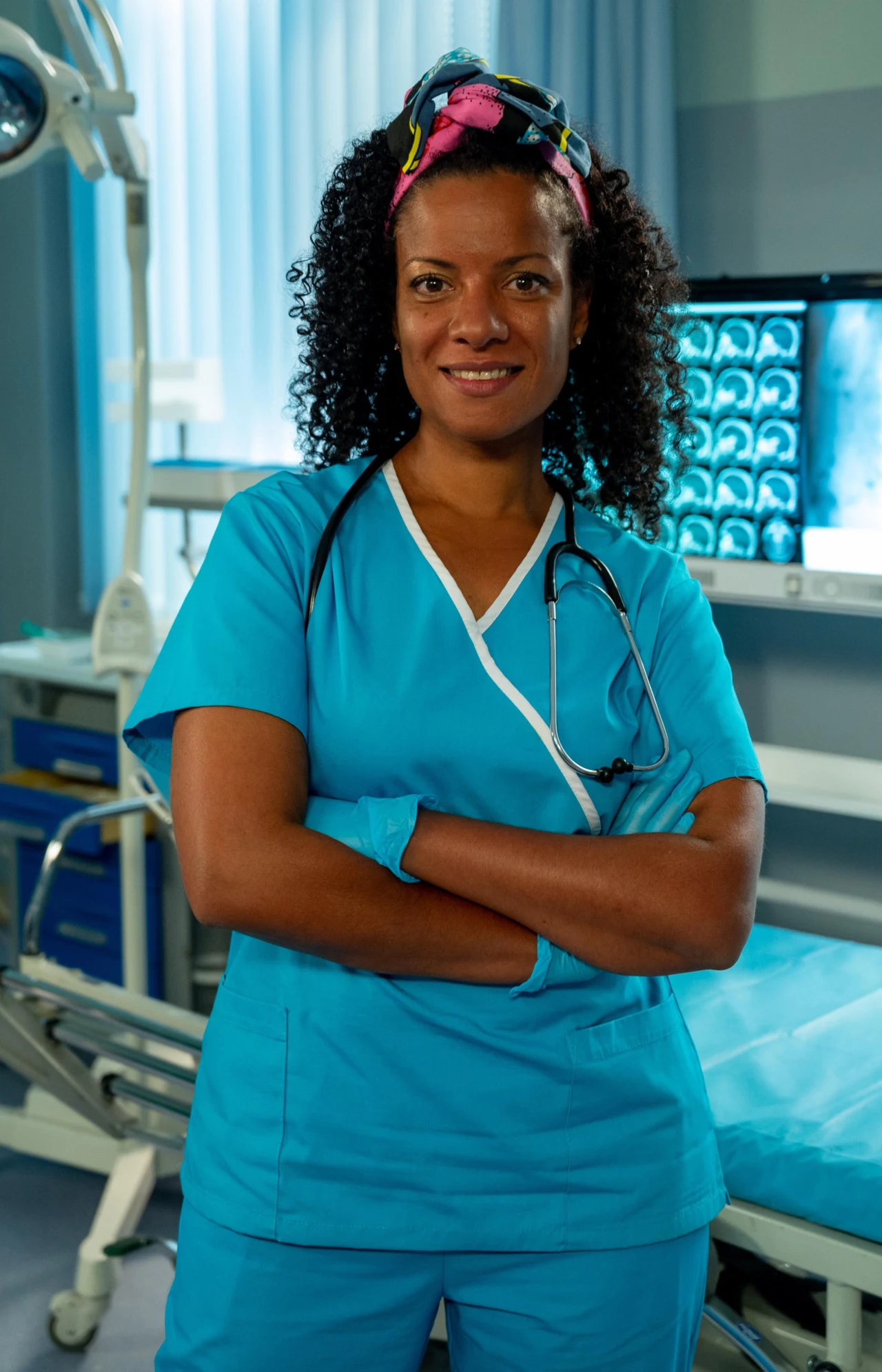 Olimpia Ajakaiye w serialu "Na sygnale" Olimpia Ajakaiye w serialu "Na sygnale"