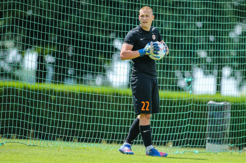 Zagłębie Lubin reaguje na aferę alkoholową w kadrze juniorskiej Zagłębie Lubin reaguje na aferę alkoholową w kadrze juniorskiej
