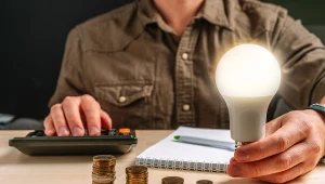 Tańszy prąd w Europie? KE ma plan, eksperci szereg wątpliwości