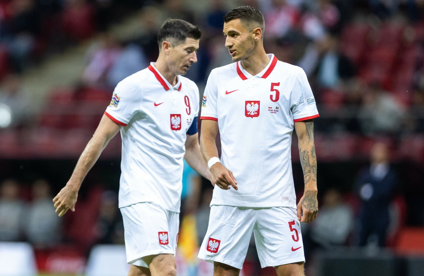 Robert Lewandowski i Jakub Kiwior razem w FC Barcelona? Dla polskich kibiców byłby to niezwykły scenariusz Robert Lewandowski i Jakub Kiwior razem w FC Barcelona? Dla polskich kibiców byłby to niezwykły scenariusz