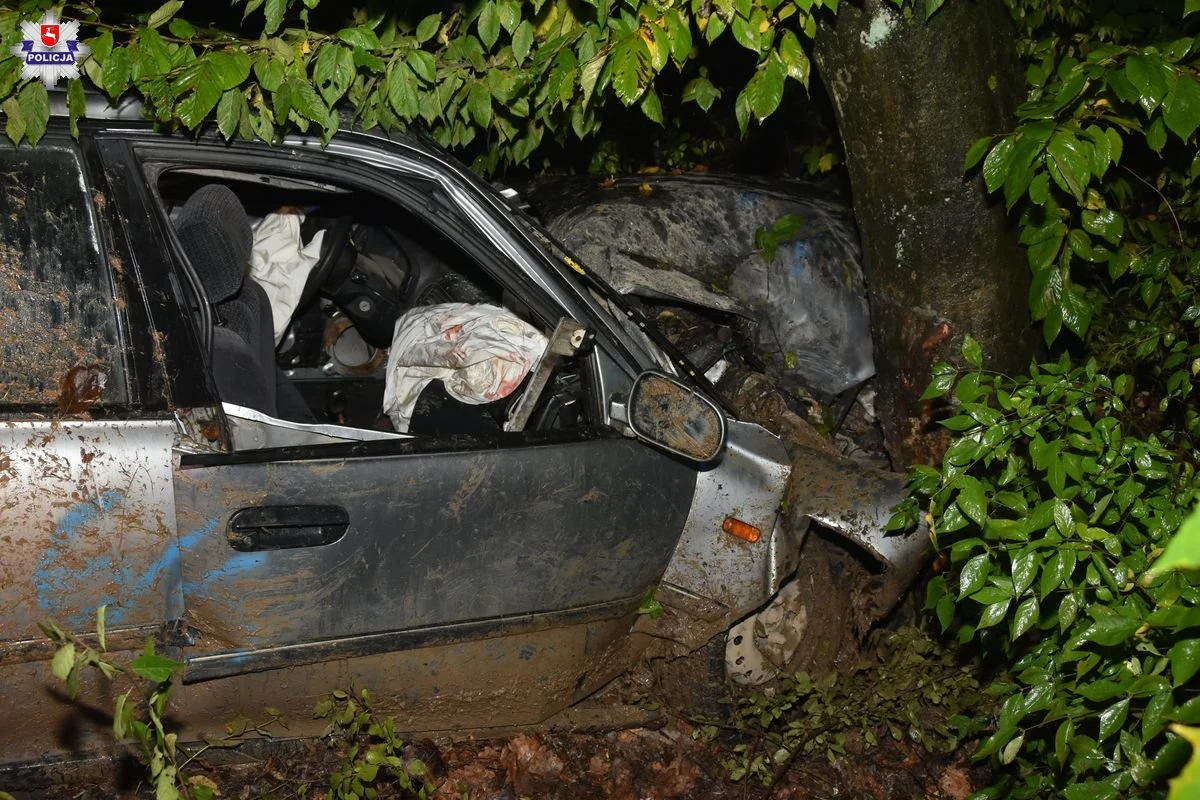 Wszystkie cztery osoby jadące Hondą trafiły do szpitala Wszystkie cztery osoby jadące Hondą trafiły do szpitala