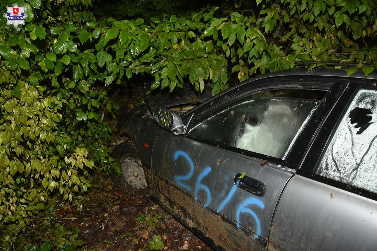 Konsekwencje "zabawy" okazują się bardzo poważne, szczególnie dla kierowcy Konsekwencje "zabawy" okazują się bardzo poważne, szczególnie dla kierowcy