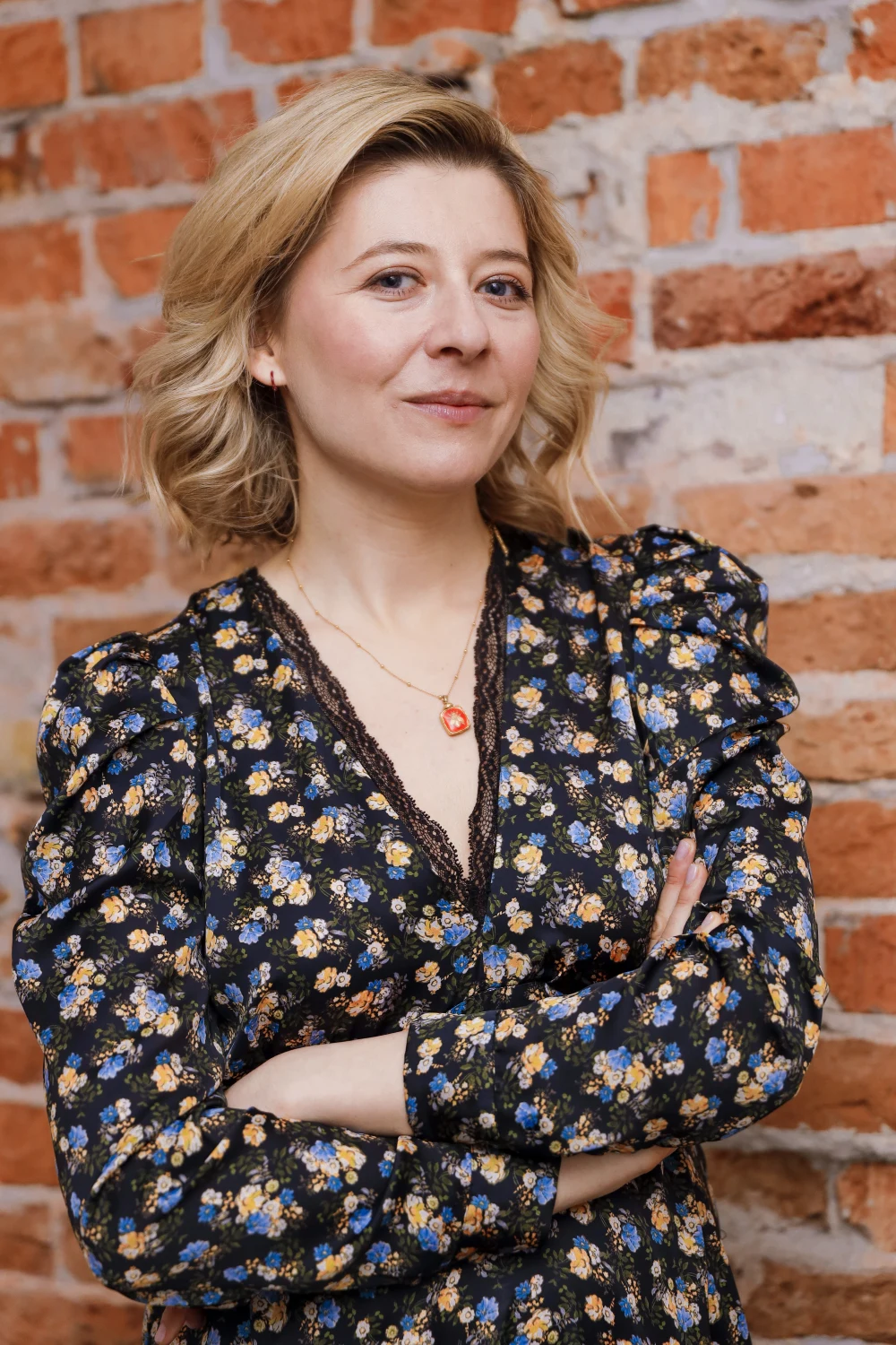 Anna Smołowik na planie serialu "Rodzina na Maxa"