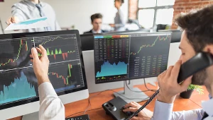 Spadki na GPW. WIG20 zatrzymał się w okolicach 1350 punktów