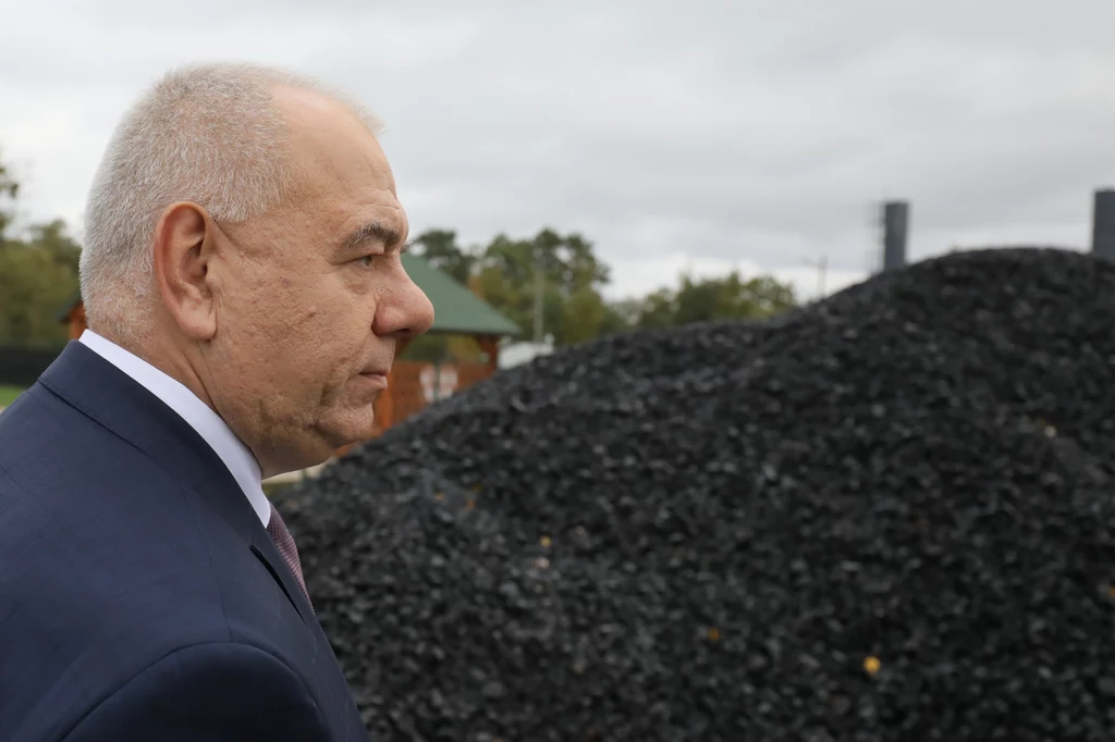 Wicepremier, minister aktywów państwowych Jacek Sasin. Spotkanie dot. oferty PGE oraz sprzedaży węgla przez spółki samorządowe