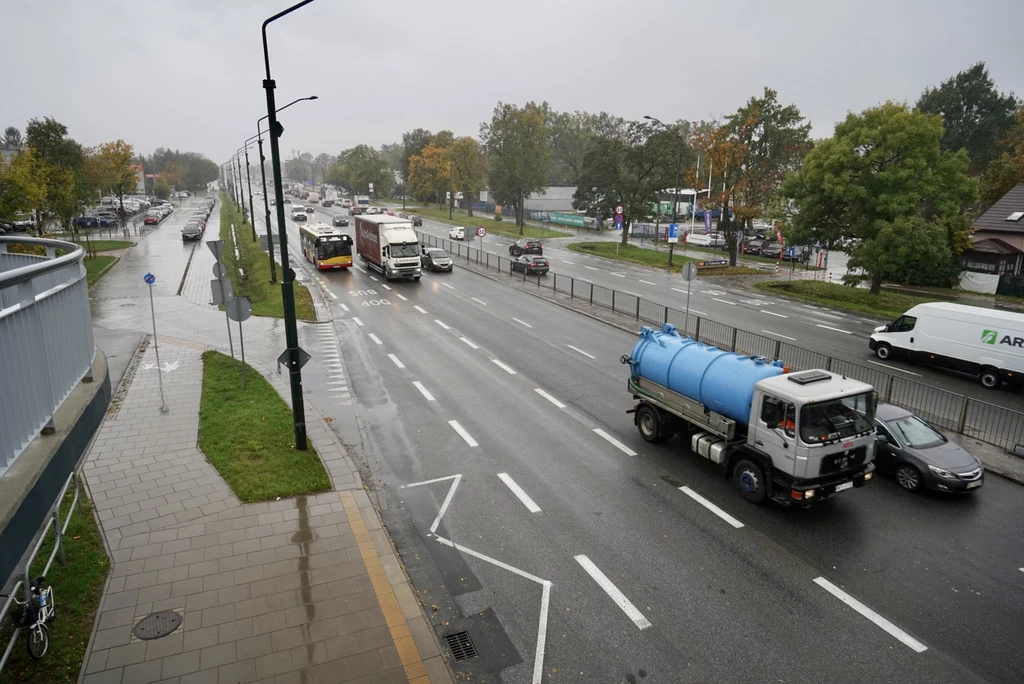 Buspas na Puławskiej w Warszawie. Ulica, która służyła do dojazdu mieszkańcom Piaseczna i innych podwarszawskich miejscowości, natychmiast stanęła w korkach / Fot. ZDM Warszawa