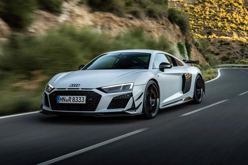 Audi R8 Coupe GT RWD