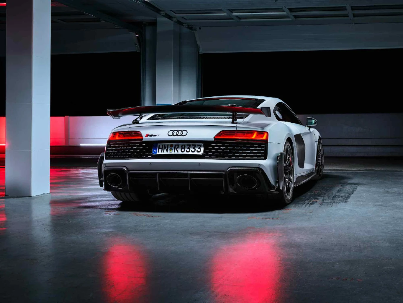 Audi R8 Coupe GT RWD