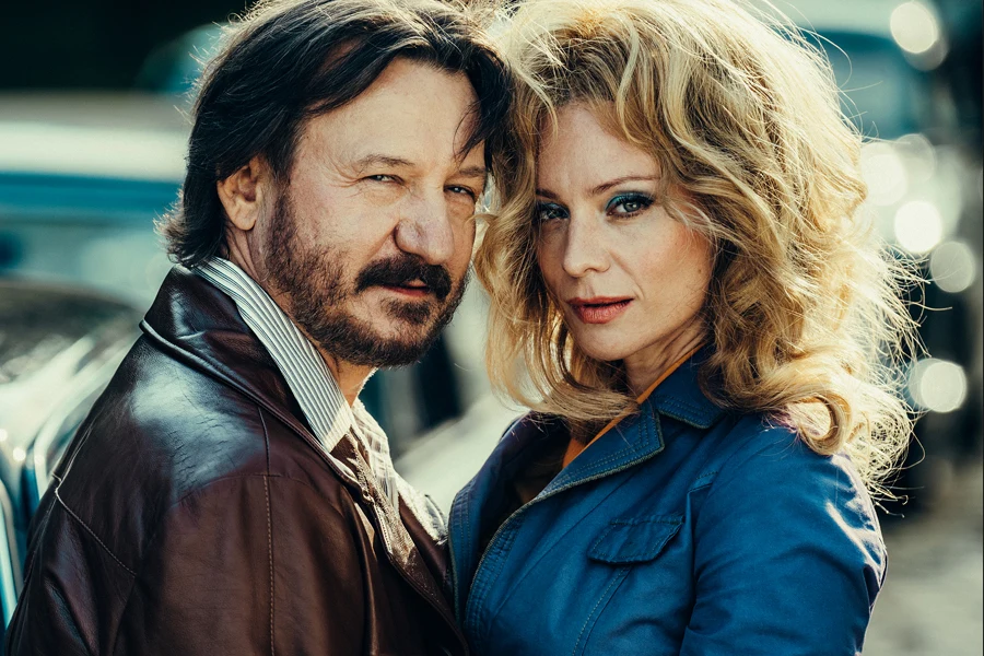 Robert Więckiewicz i Magdalena Boczarska na planie "Różyczki 2"