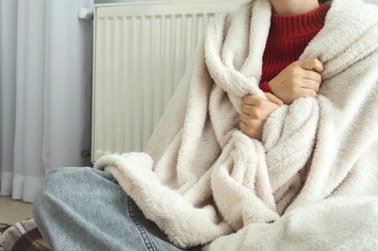 10 sposobów na zaoszczędzenie pieniędzy na ogrzewaniu tej zimy