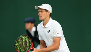 ATP Tokio. Kamil Majchrzak z awansem, czeka na niego kontrowersyjny gwiazdor