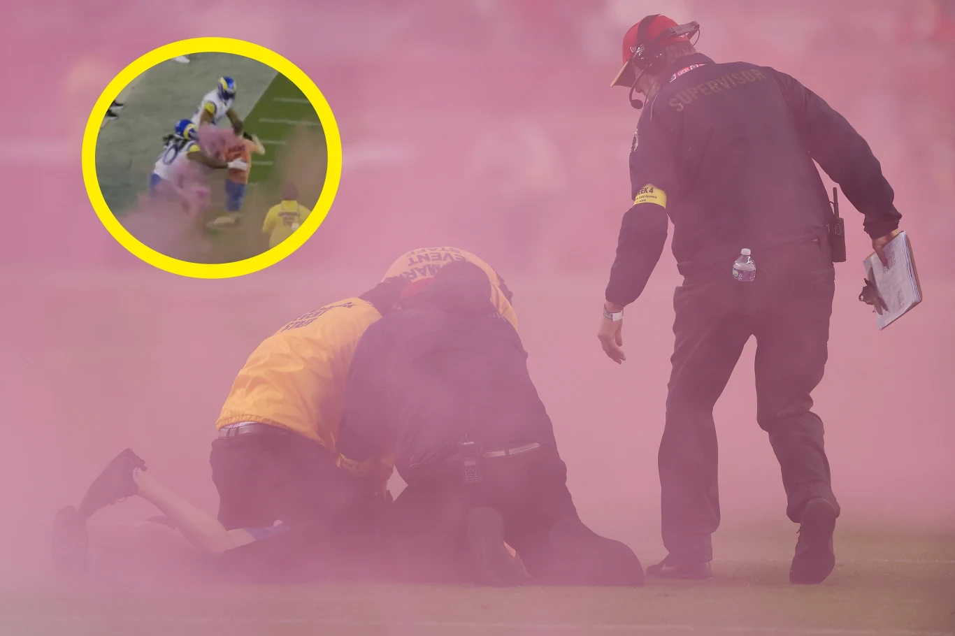 NFL. Zawodnicy Los Angeles Rams wzięli sprawy w swoje ręce i zatrzymali boiskowego intruza NFL. Zawodnicy Los Angeles Rams wzięli sprawy w swoje ręce i zatrzymali boiskowego intruza