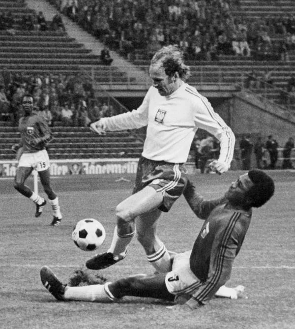 Mundial 1974: król strzelców Grzegorz Lato podczas meczu Polska - Haiti