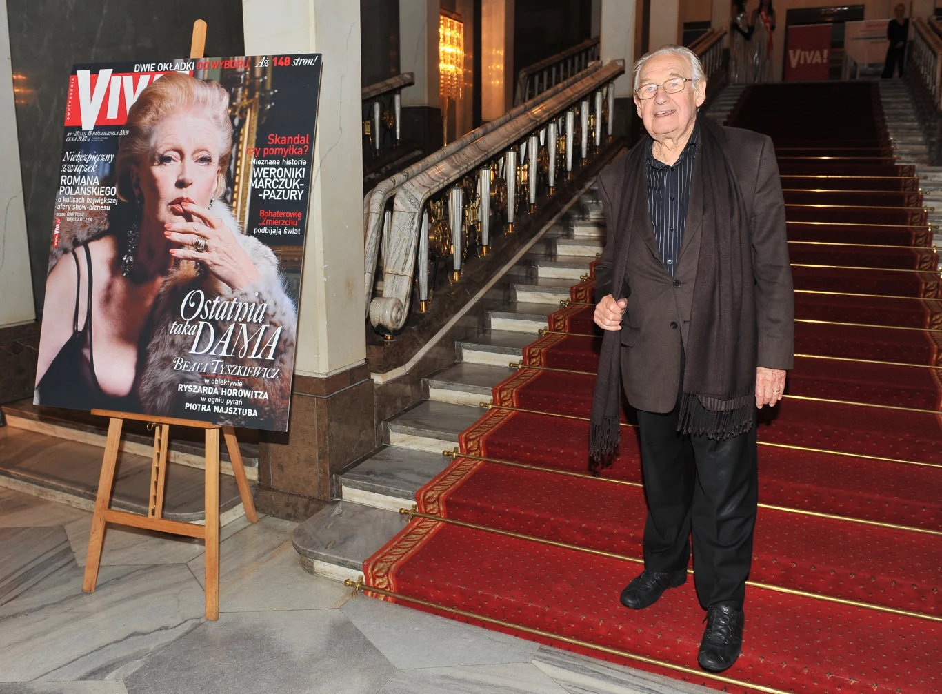 Andrzej Wajda i Beata Tyszkiewicz (na okładce) Andrzej Wajda i Beata Tyszkiewicz (na okładce)