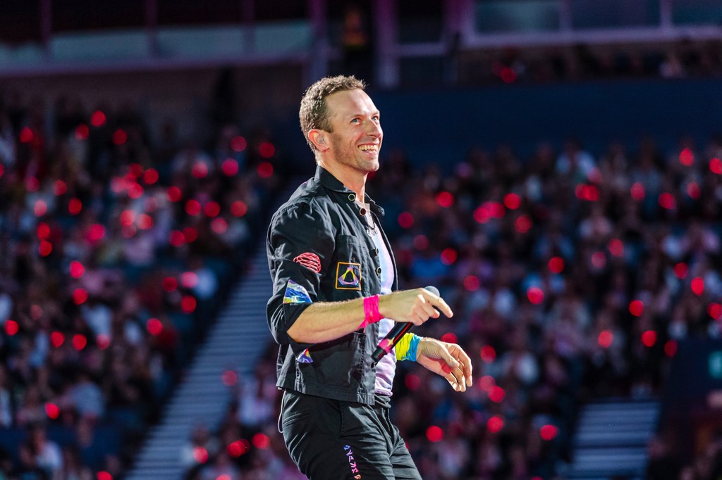 Chris Martin jest wokalistą grupy Coldplay