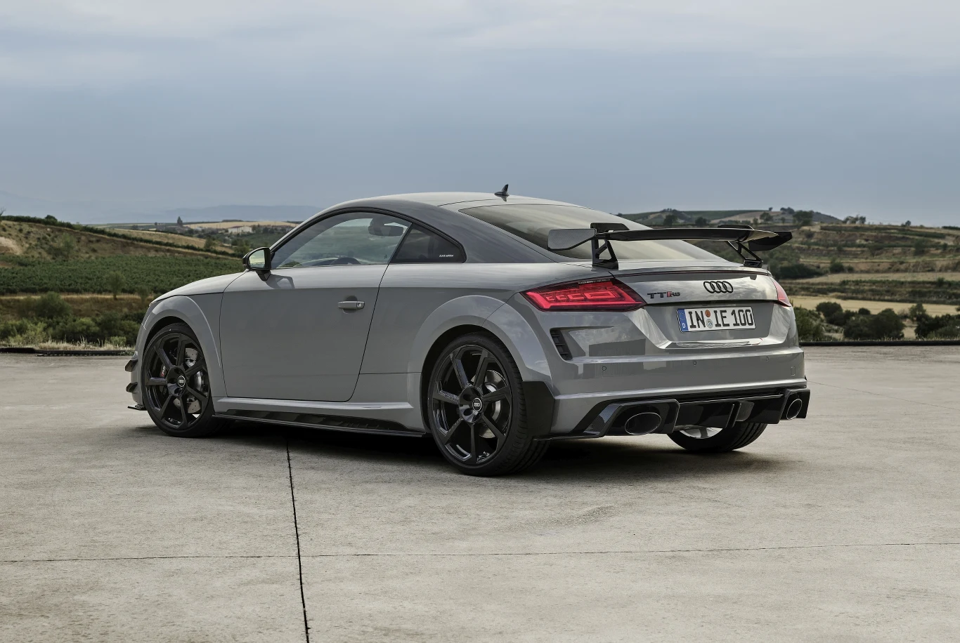 Audi TT RS Coupe iconic edition 