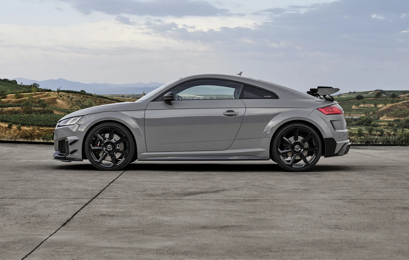 Audi TT RS Coupe iconic edition 