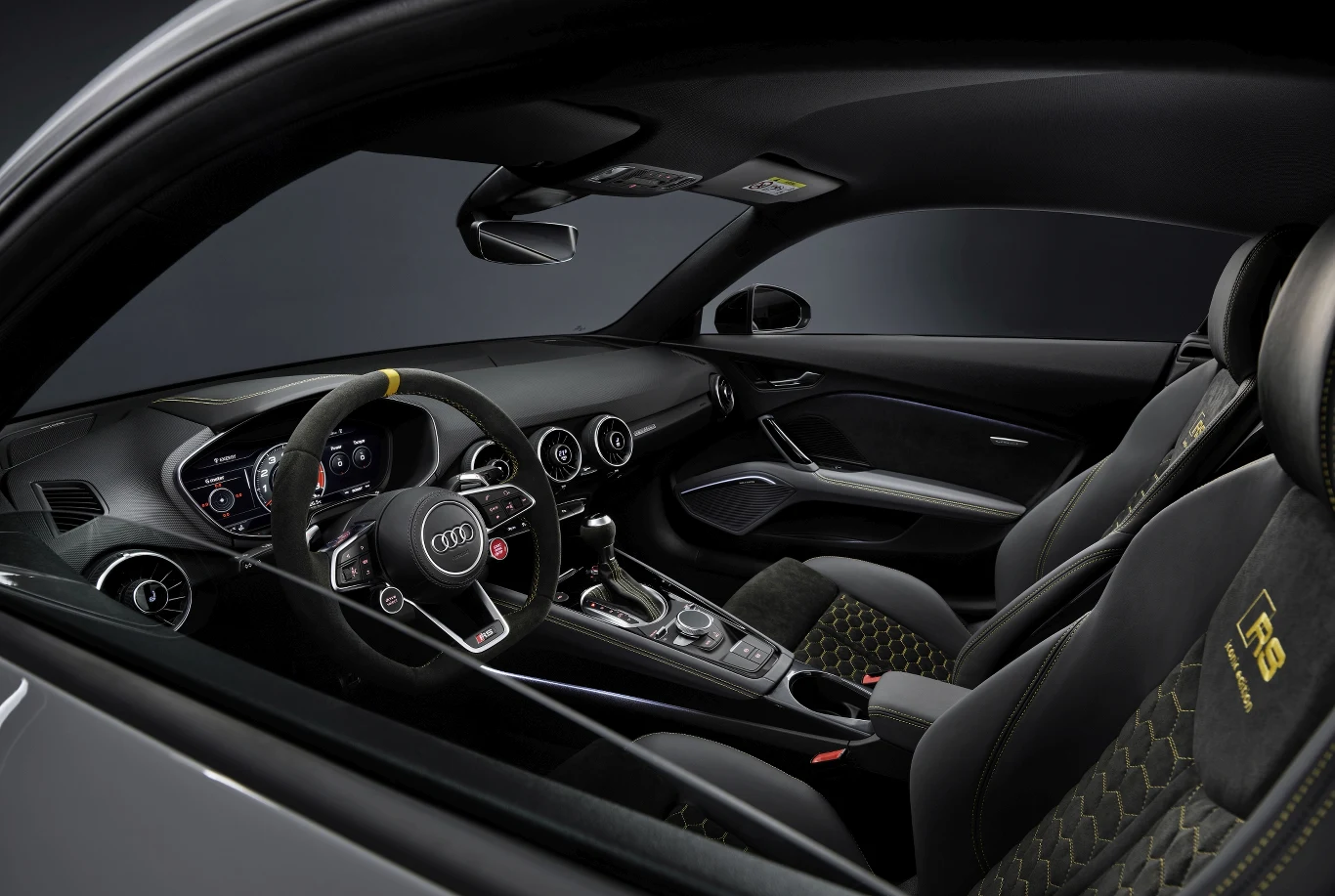 Audi TT RS Coupe iconic edition 