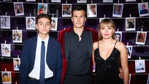 Oliwia Bieniuk, Jarosław Bieniuk i Szymon Bieniuk  na premierze filmu "Ania"