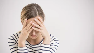 Autyzm u dziewczynek i kobiet nierzadko objawia się w zupełnie inny sposób niż u mężczyzn. Na te symptomy zwróć uwagę