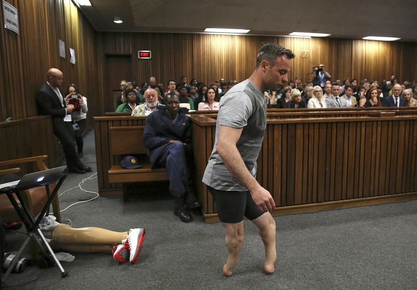 Próby dowodowe Oscara Pistoriusa Próby dowodowe Oscara Pistoriusa