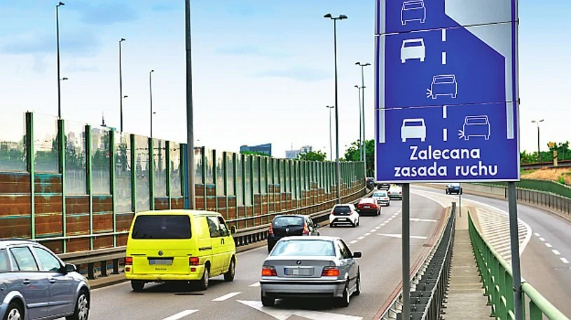 Jakie są zasady jazdy na suwak i kiedy się je stosuje? Jakie są zasady jazdy na suwak i kiedy się je stosuje?