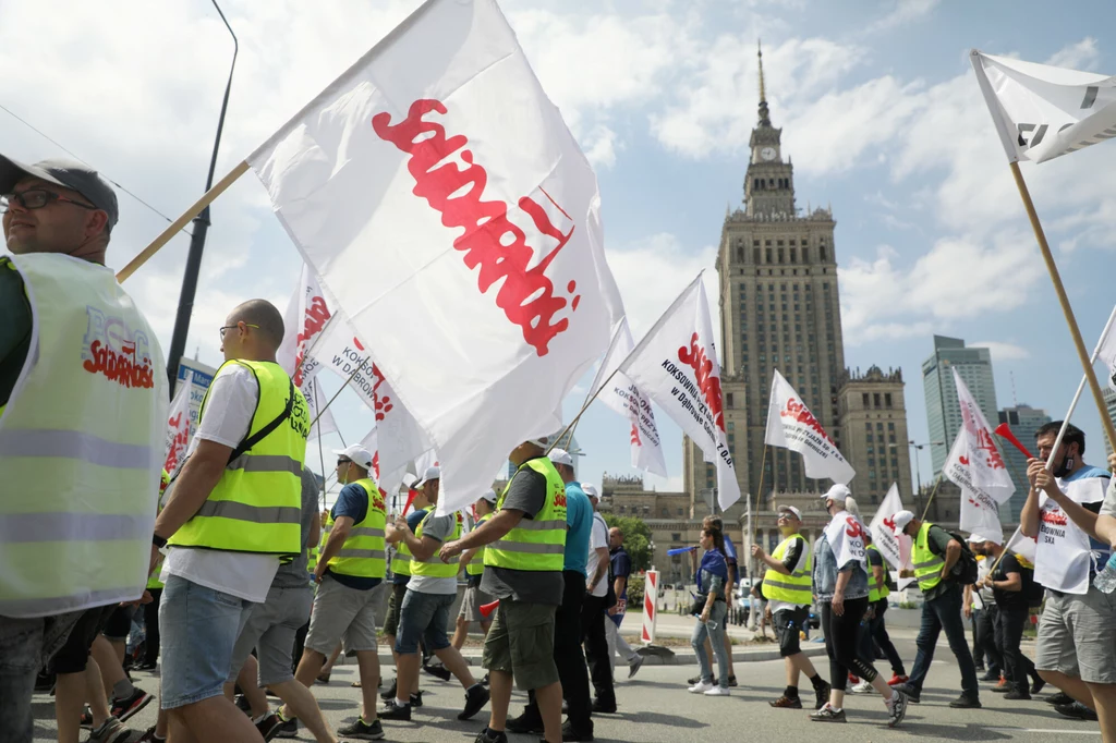 Emerytury stażowe? Rząd stosuje strategię na przeczekanie. Będzie protest Solidarności 