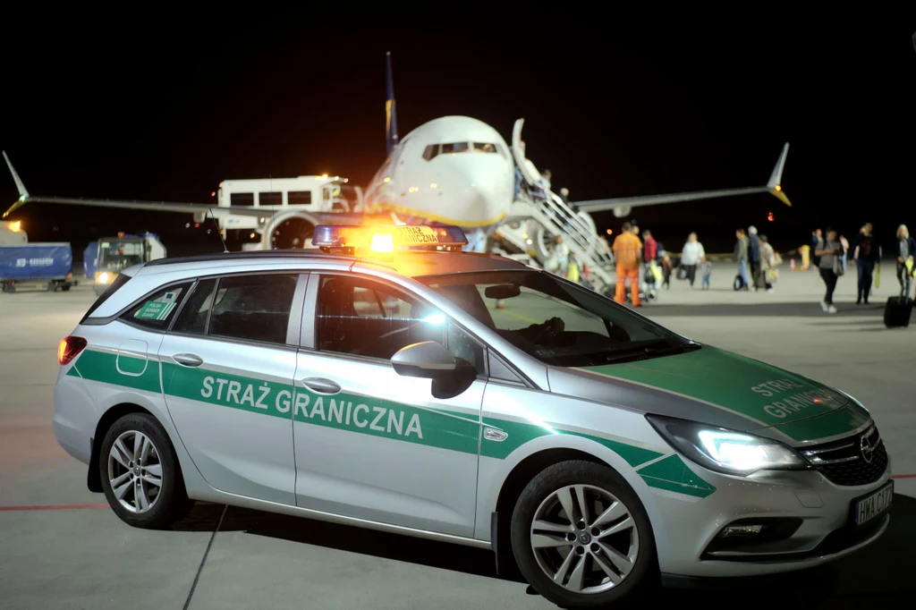 Poszukiwany Polak został złapany na rzeszowskim lotnisku Jasionka Poszukiwany Polak został złapany na rzeszowskim lotnisku Jasionka