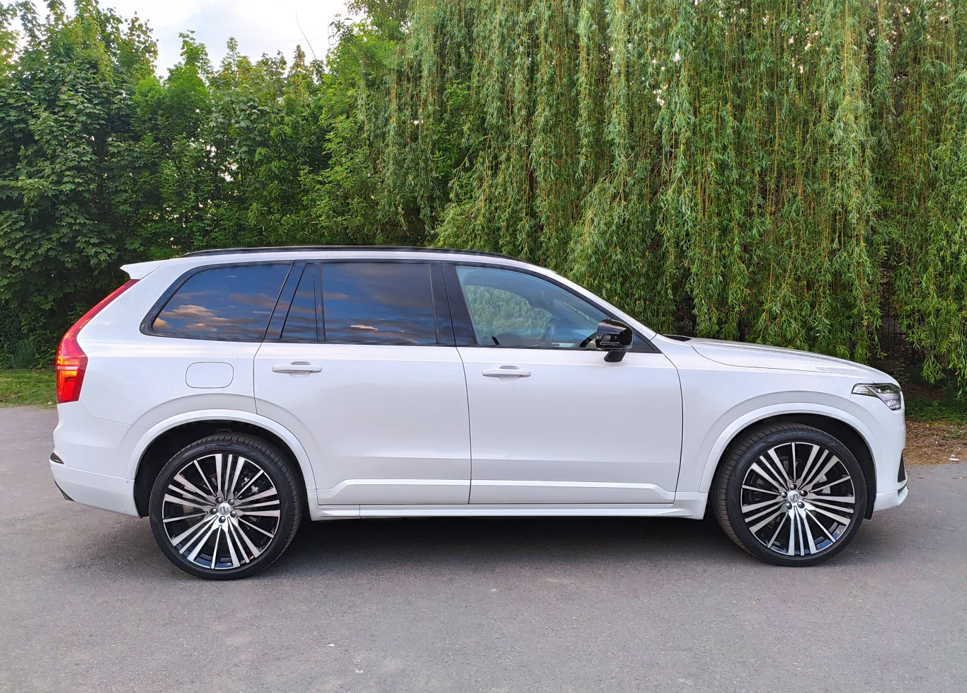 Volvo XC90 T8