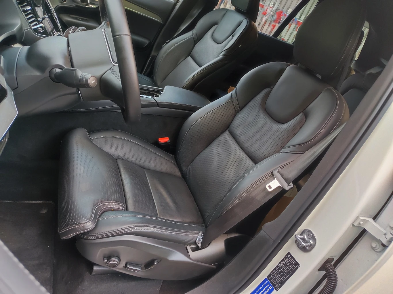 Volvo XC90 T8