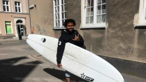 Luiz Carlos Santos Deleu nie ogranicza się do futbolu uprawia również surfing