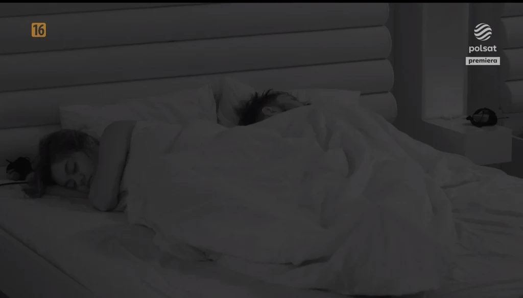 Kadr z piątkowego odcinka "Love Island". Kadr z piątkowego odcinka "Love Island".