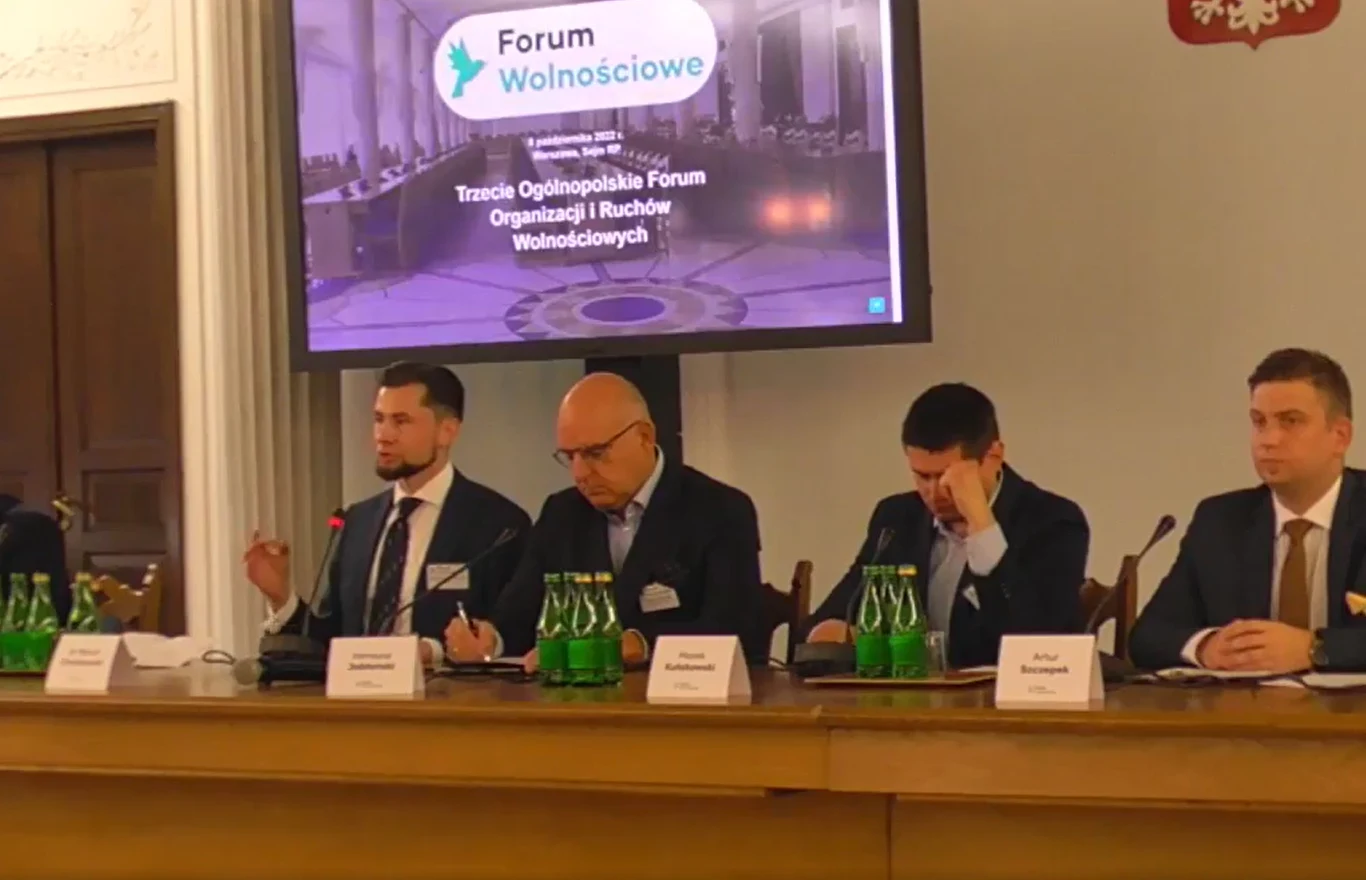 Marcin Chmielowski podczas wystąpienia Marcin Chmielowski podczas wystąpienia