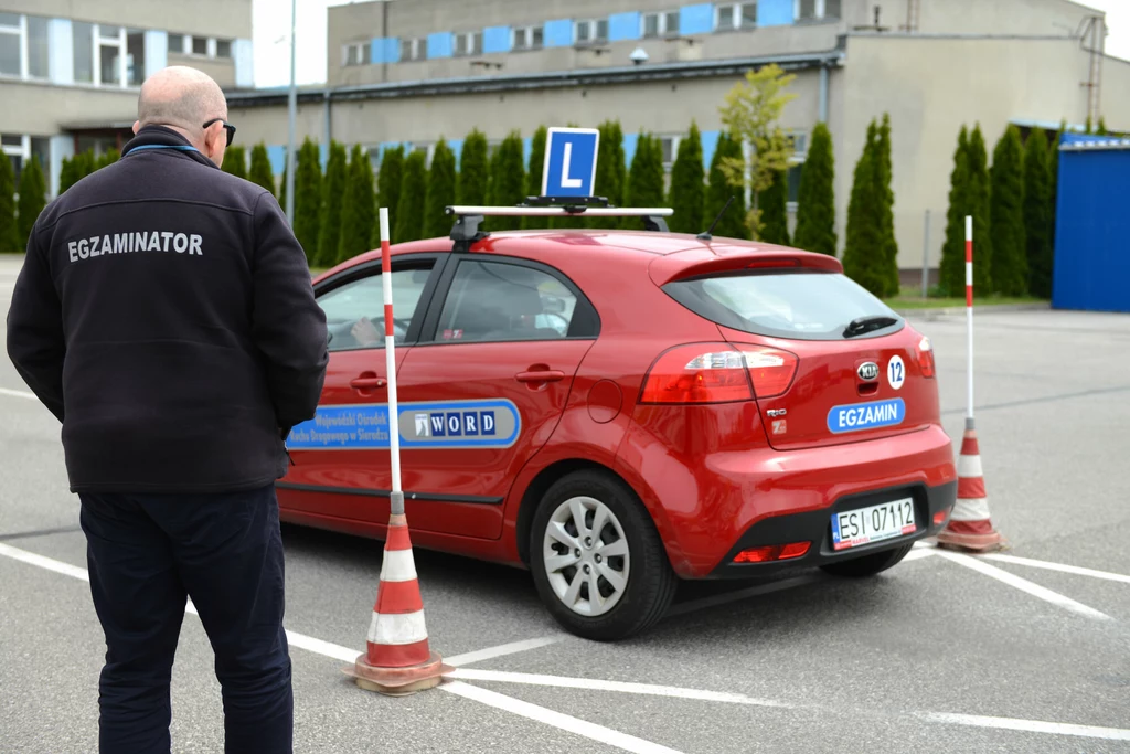 O czym trzeba wiedzieć, idąc na egzamin na prawo jazdy?