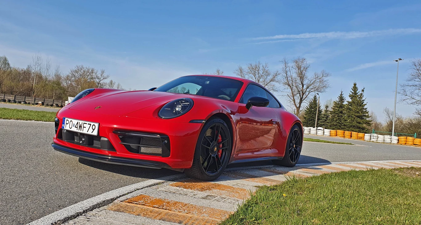 Porsche 911 Carrera GTS