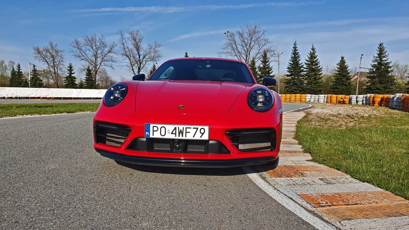 Porsche 911 Carrera GTS
