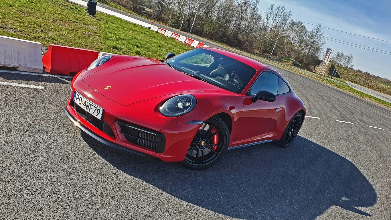 Porsche 911 Carrera GTS