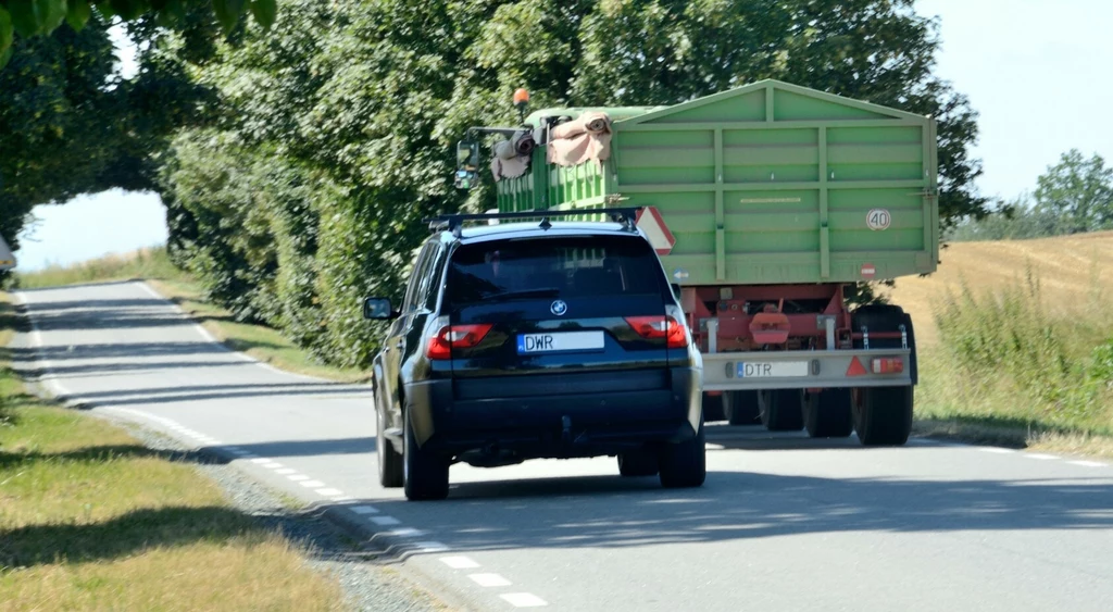 O jakich zasadach trzeba pamiętać podczas wyprzedzania?