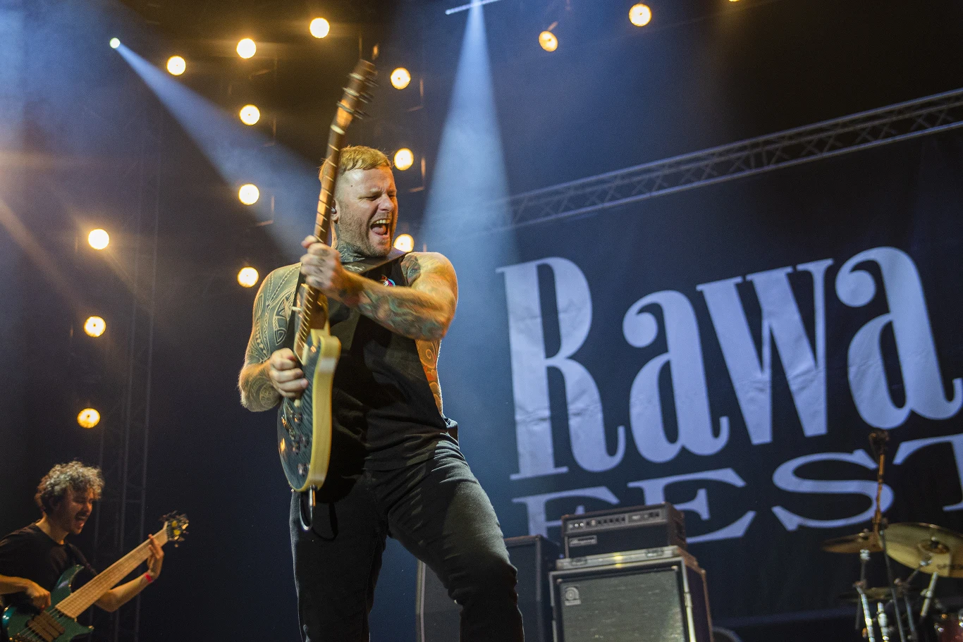 Zobacz zdjęcia Kris Barras Band na zakończenie Rawy Blues 2022!